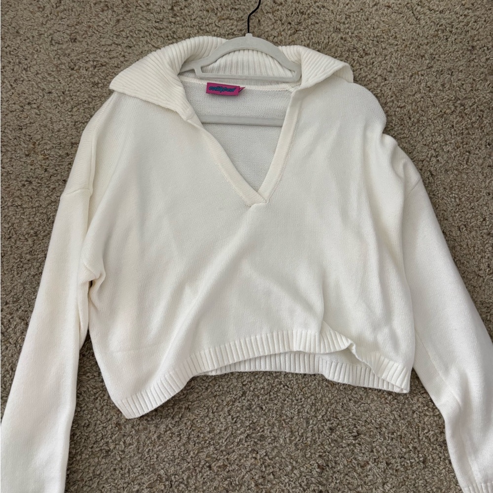 Edikted Off-White V-Neck Sweater